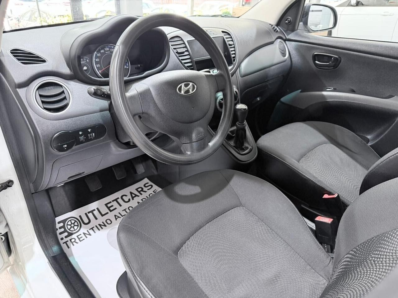 HYUNDAI I10 69cv 90.000km NEOPATENTATI