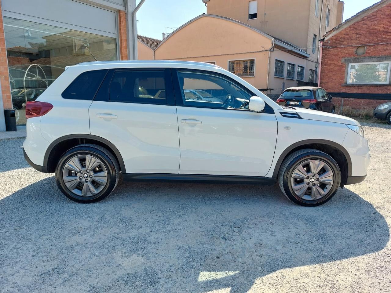 Suzuki Vitara 1.0 Boosterjet 4WD AllGrip Cool STUPENDA