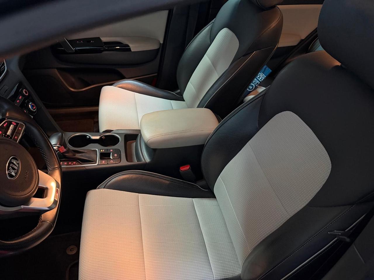 Kia Sportage 1.6 CRDI 136 CV DCT7 AWD GT Line