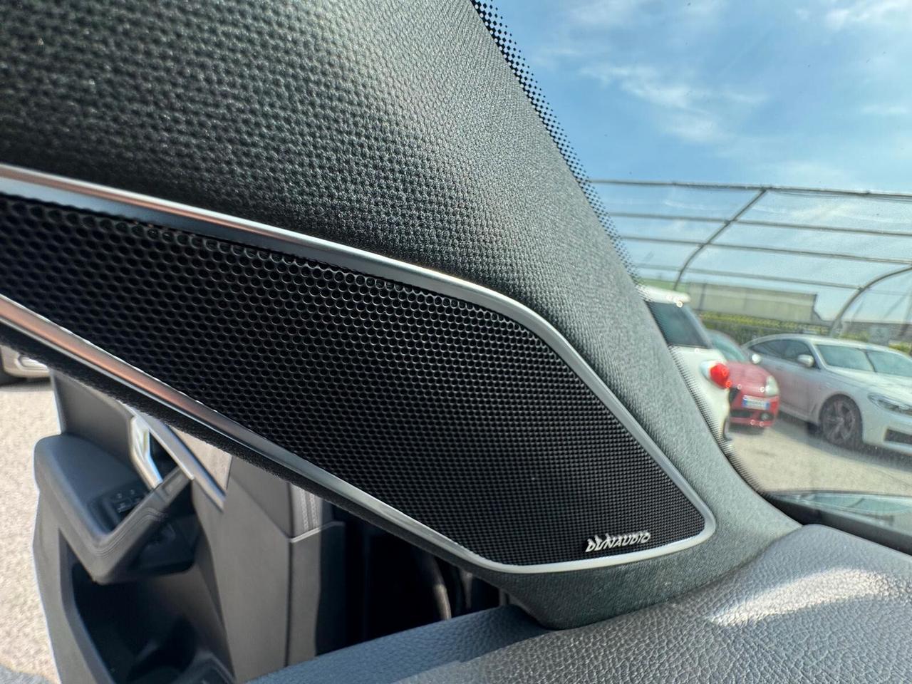 Volkswagen Touareg 3.0 V6 TSI R LINE