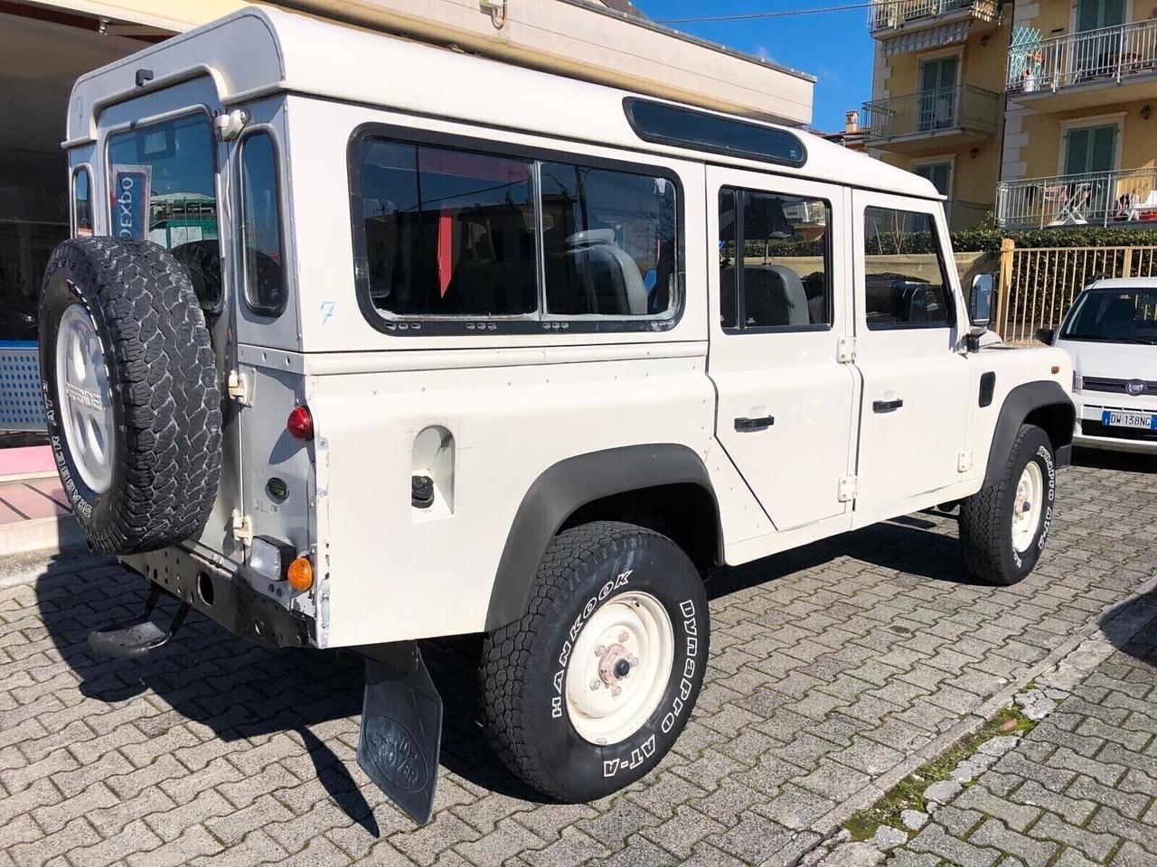 Land Rover Defender 110 2.4 TD4 Station Wagon 7 POSTI FATTURABILE IVA DEDUCIBILE UNICO PROPRIETARIO