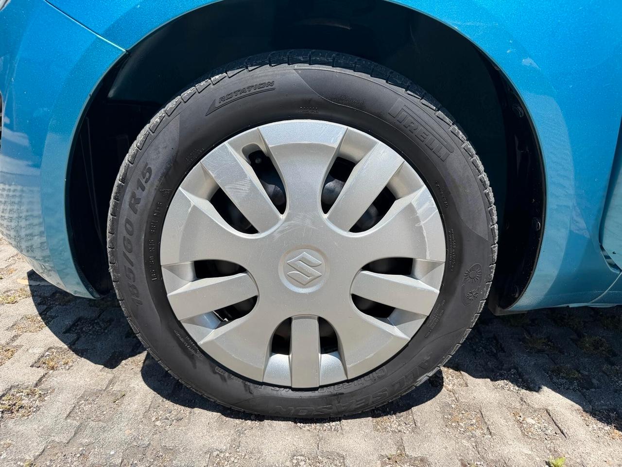 Suzuki Splash 1.0 VVT GL Style-2015