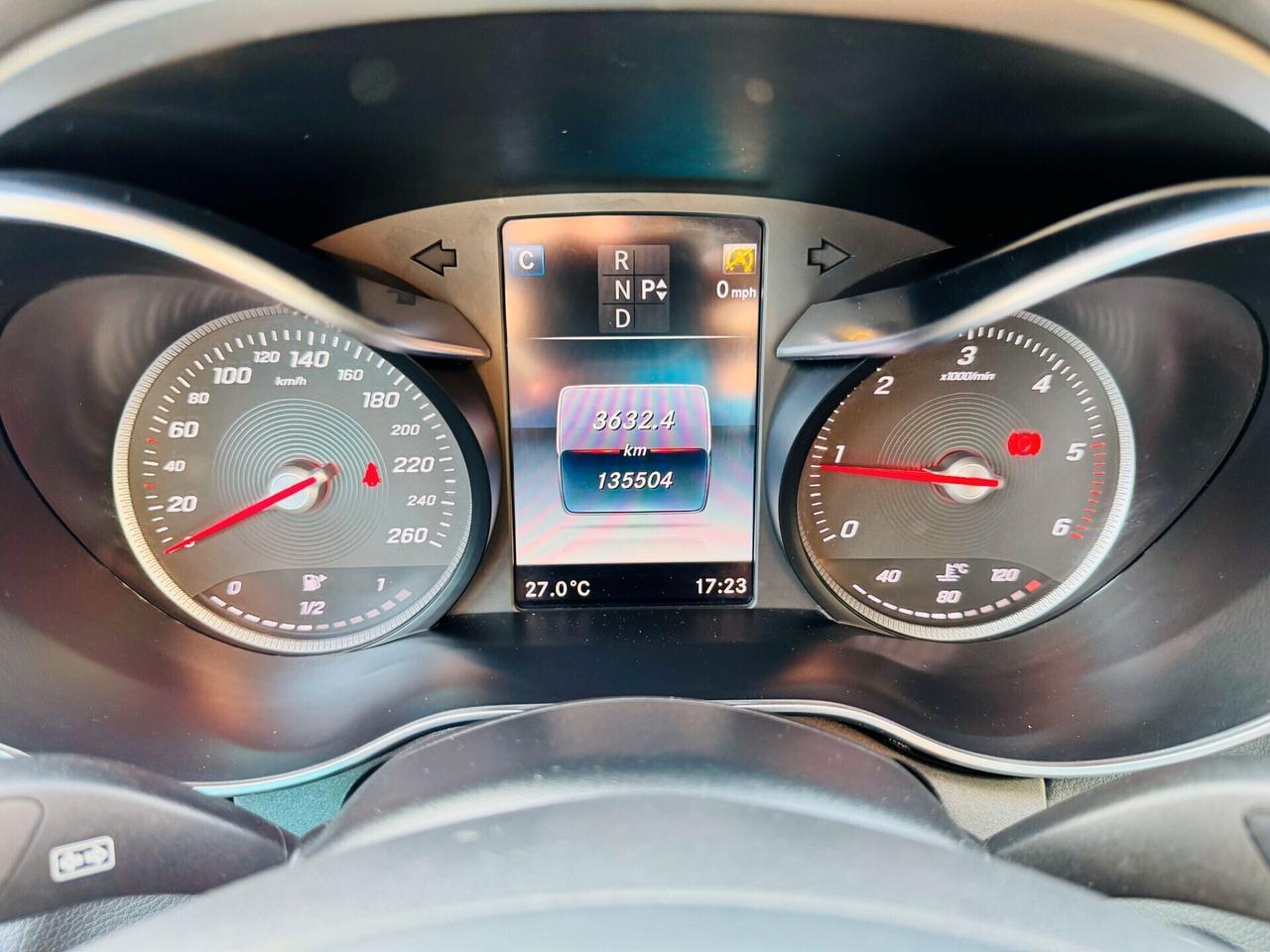 Mercedes-benz C 200 d Premium / LED / NAVI / Automatica