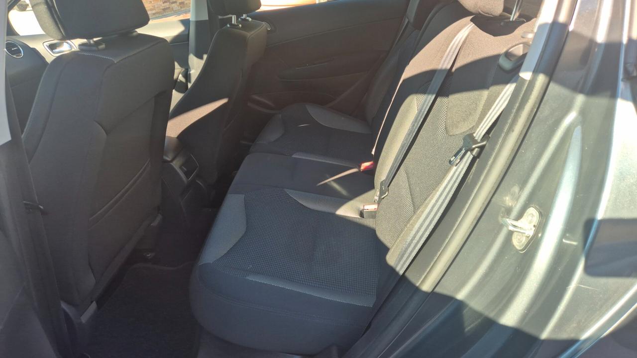 Peugeot 308 1.6 HDi 90CV 5p. Tecno