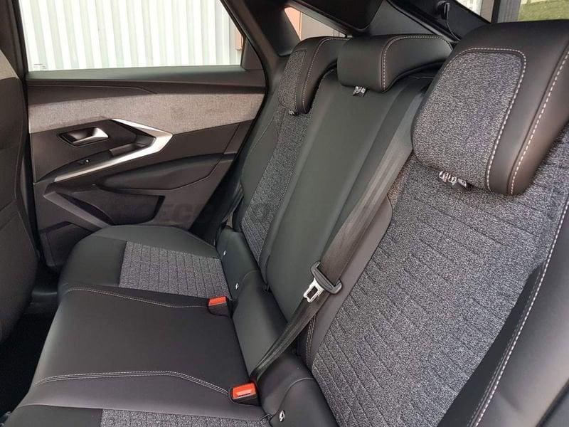 Peugeot 3008 3008 1.2 hybrid Allure 136cv e-dcs6
