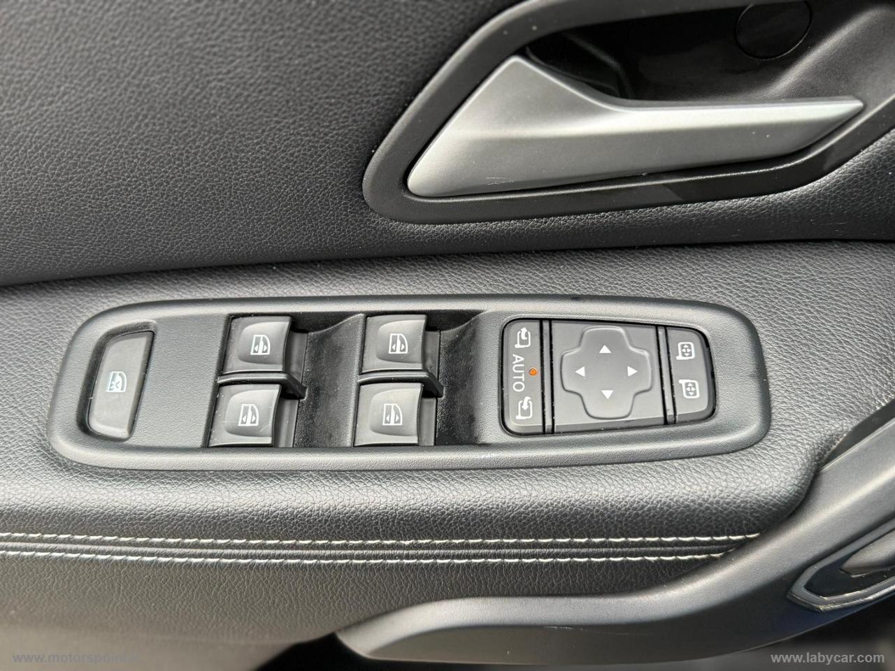 DACIA Duster 1.0 TCe GPL 4x2 JOURNEY PRESTIGE Up DP