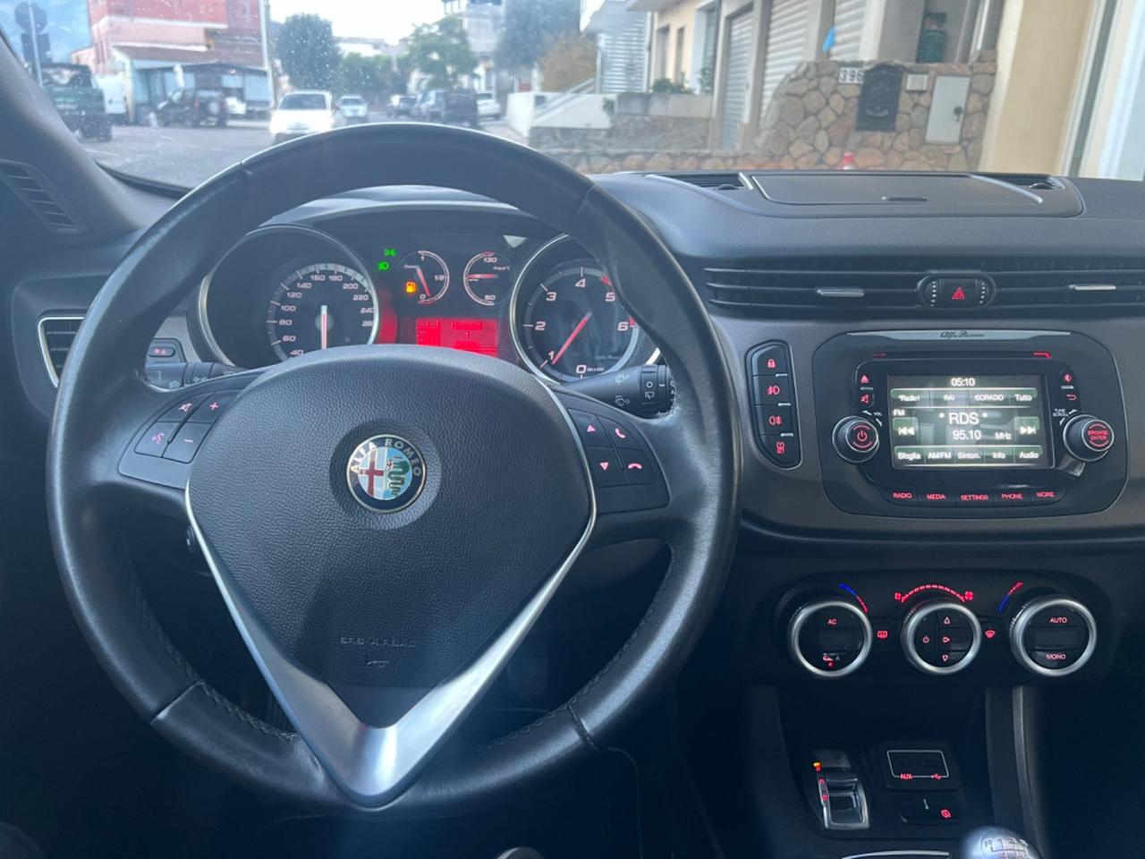 Alfa Romeo Giulietta 1.6 JTDm-2 120 CV Exclusive