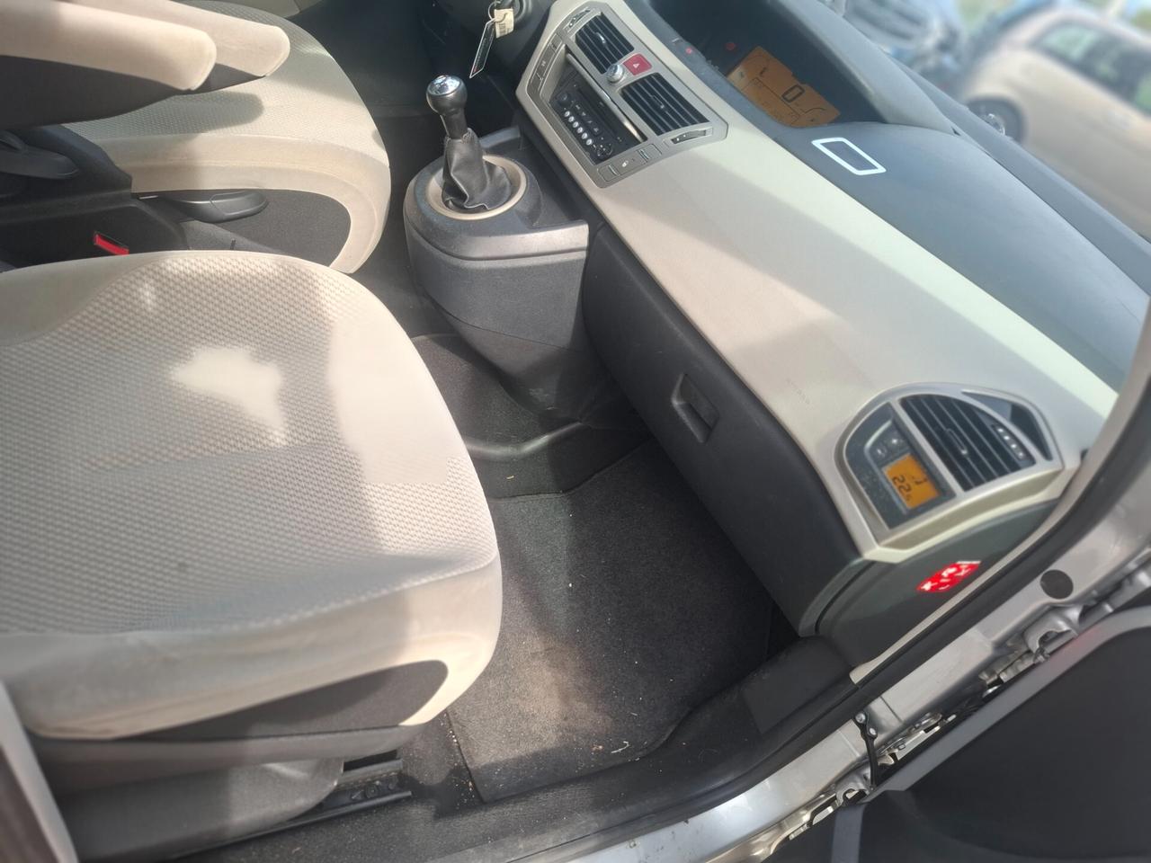 Citroen C4 Picasso 1.6 HDi 110 FAP Elegance (80Kw)
