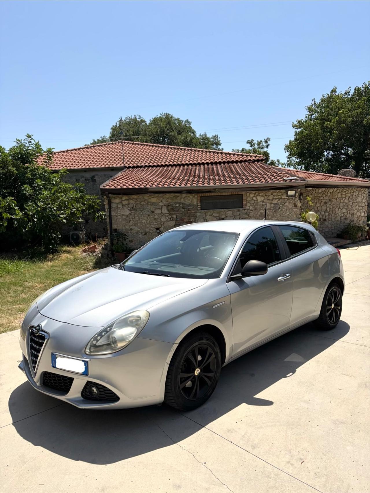 Alfa Romeo Giulietta 1.6 MTJ 105CV FULL MOLTO BELLA LEGGI ANNUNCI