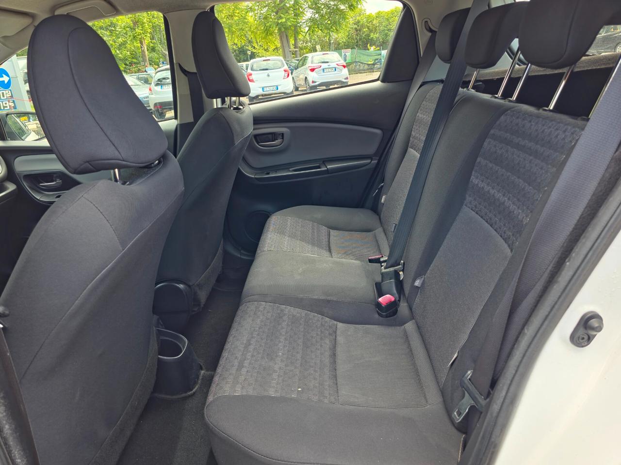 Toyota Yaris 1.0 5 porte Lounge CV-69 2016-E6B Manuale NEO