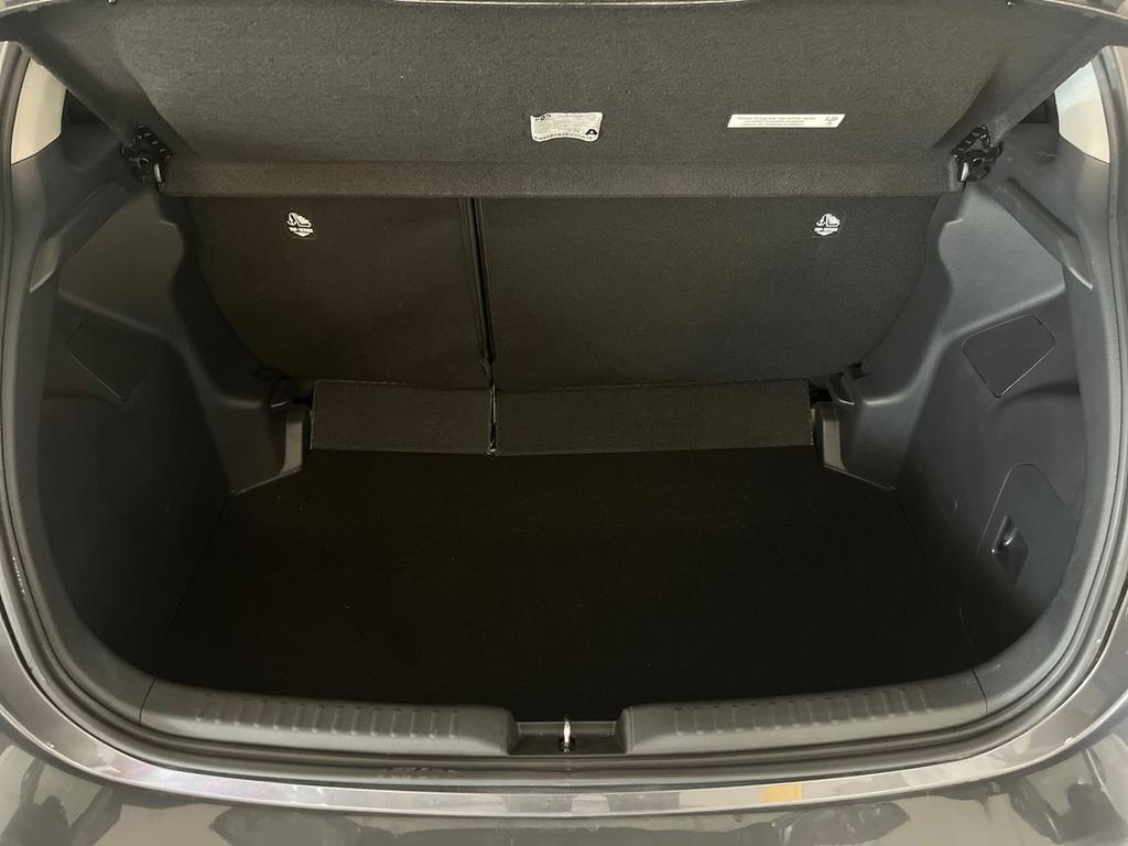 Toyota Yaris 1.5 hybrid Business
