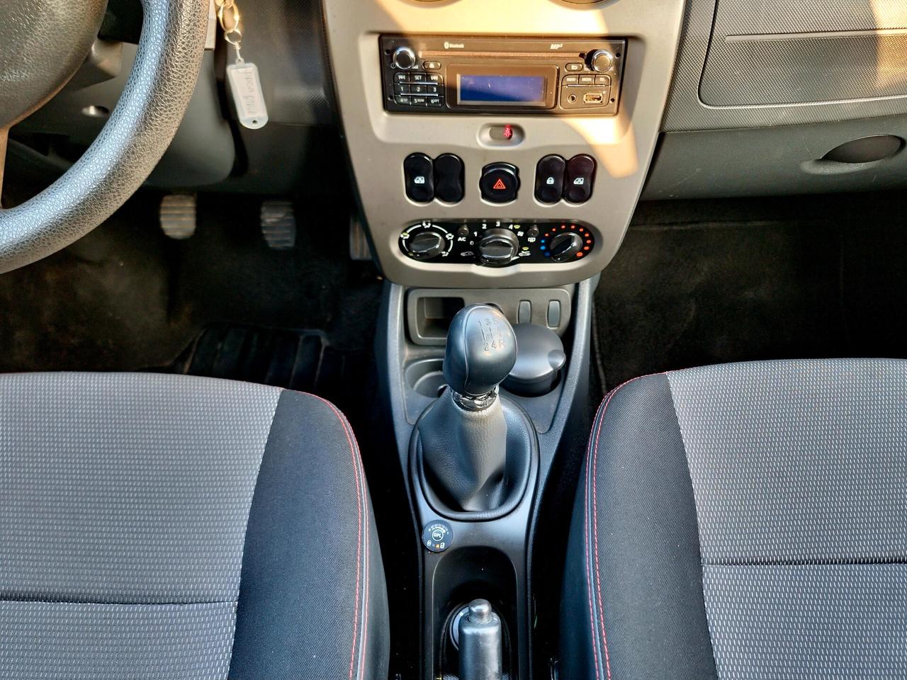 Dacia Duster 1.6 110CV 4x2 GPL Lauréate 2013-E5B Manuale NEO