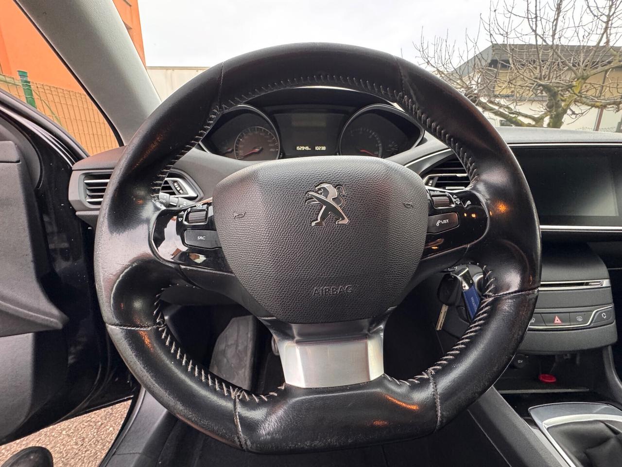 Peugeot 308 BlueHDi 130 S&S SW Allure