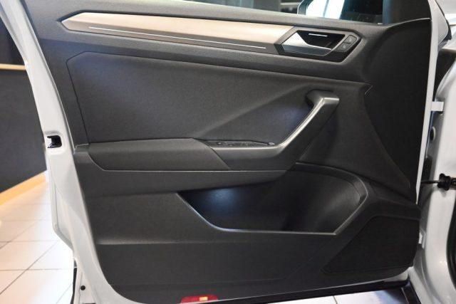 VOLKSWAGEN T-Roc 1.5 TSI ACT STYLE BMT 6M 150CV NAVI CAM TEL17"FULL