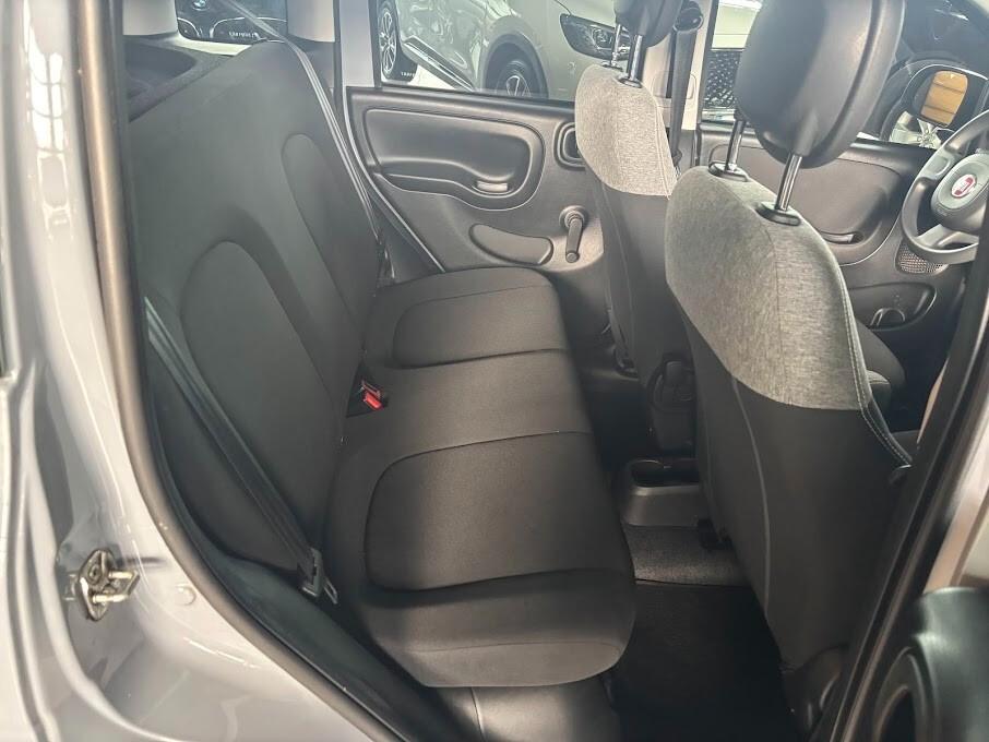 Fiat Panda 1.0 Hybrid 38.000km NEOPATENTATI + APPLE CARPLAY