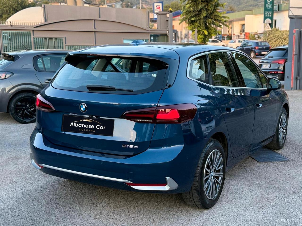 218d Active Tourer Luxury