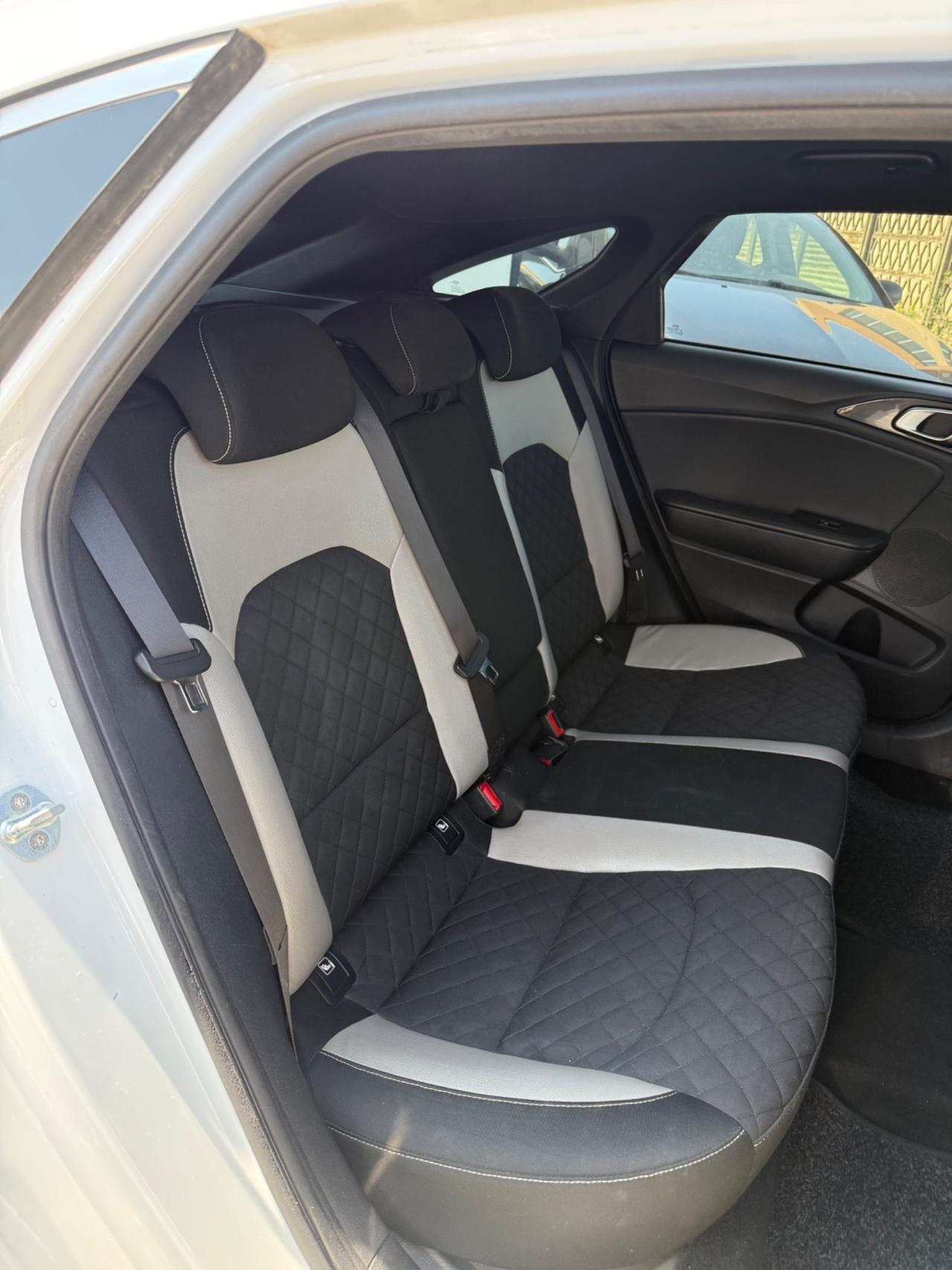 Kia ProCeed 1.6 CRDI DCT GT Line