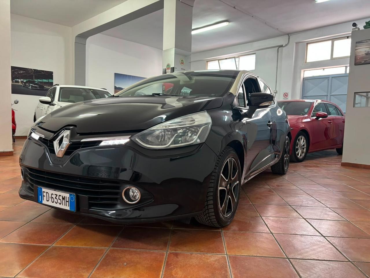 RENAULT CLIO 2016 BI-COLORE AUTOMATICA 1.5 DIESEL