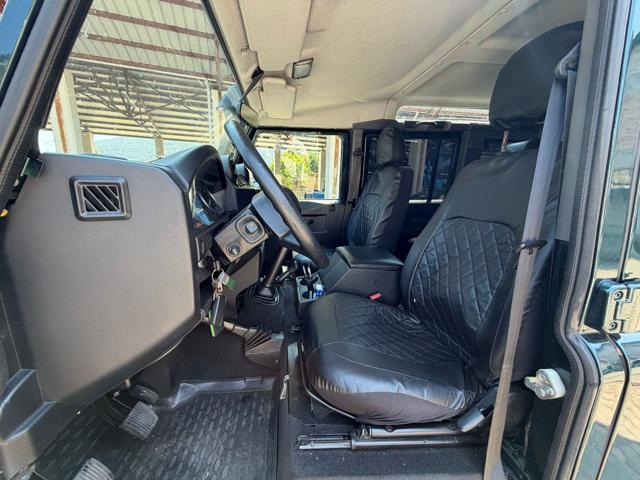 LAND ROVER Defender 110 2.2 TD4 Station Wagon N1 7 POSTI