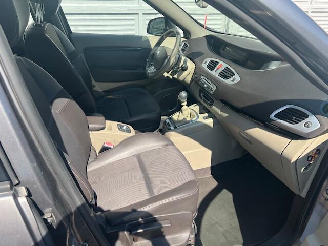 Renault Scenic Scénic 1.9 dCi 130CV Luxe