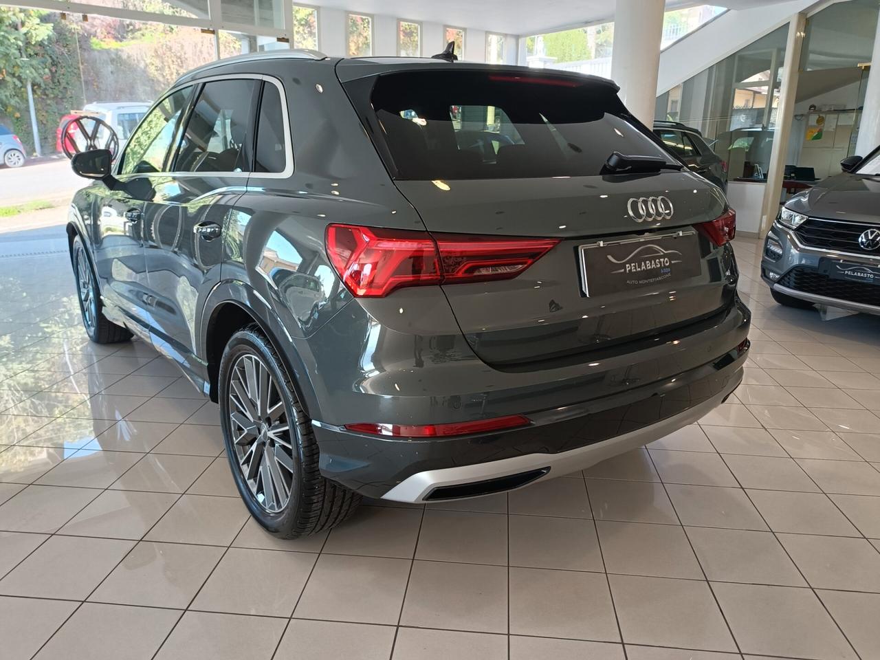 Audi Q3 35 TDI S tronic Business Advanced