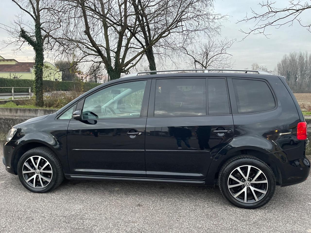 Volkswagen Touran Business 1.4 DSG Highline EcoFuel