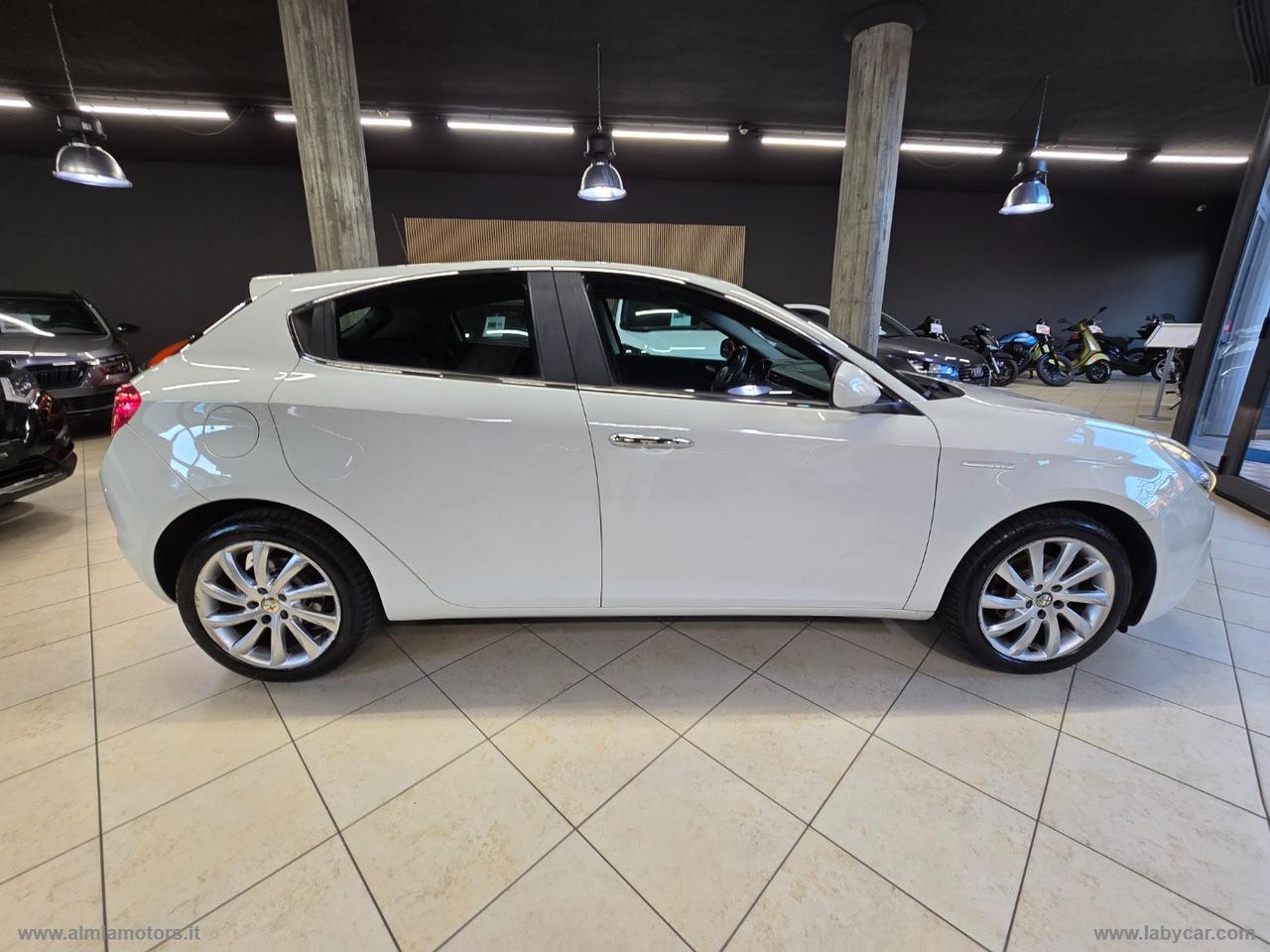 ALFA ROMEO Giulietta 1.6 JTDm-2 120 CV Distinctive