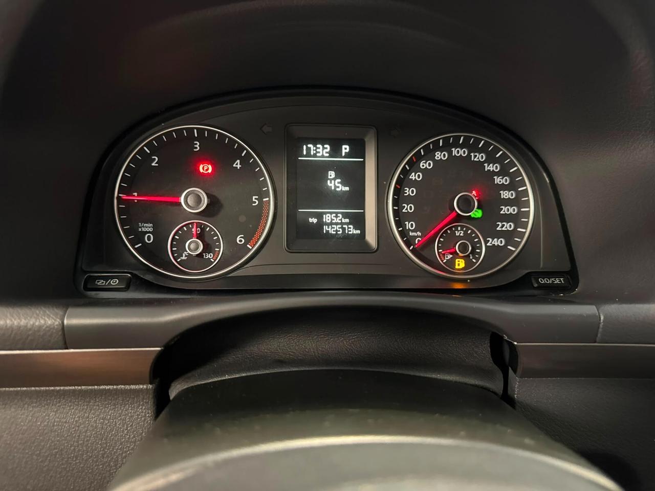 Volkswagen Touran Business 1.6 TDI DSG Comfortline