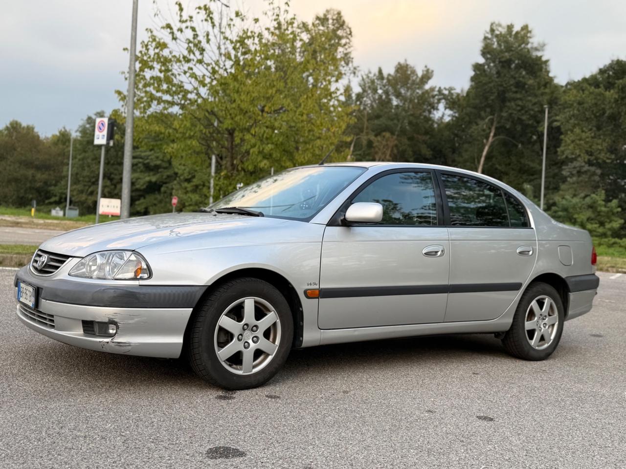 Toyota Avensis 1.6i 16V cat*Neopatentati*Solo 131000km