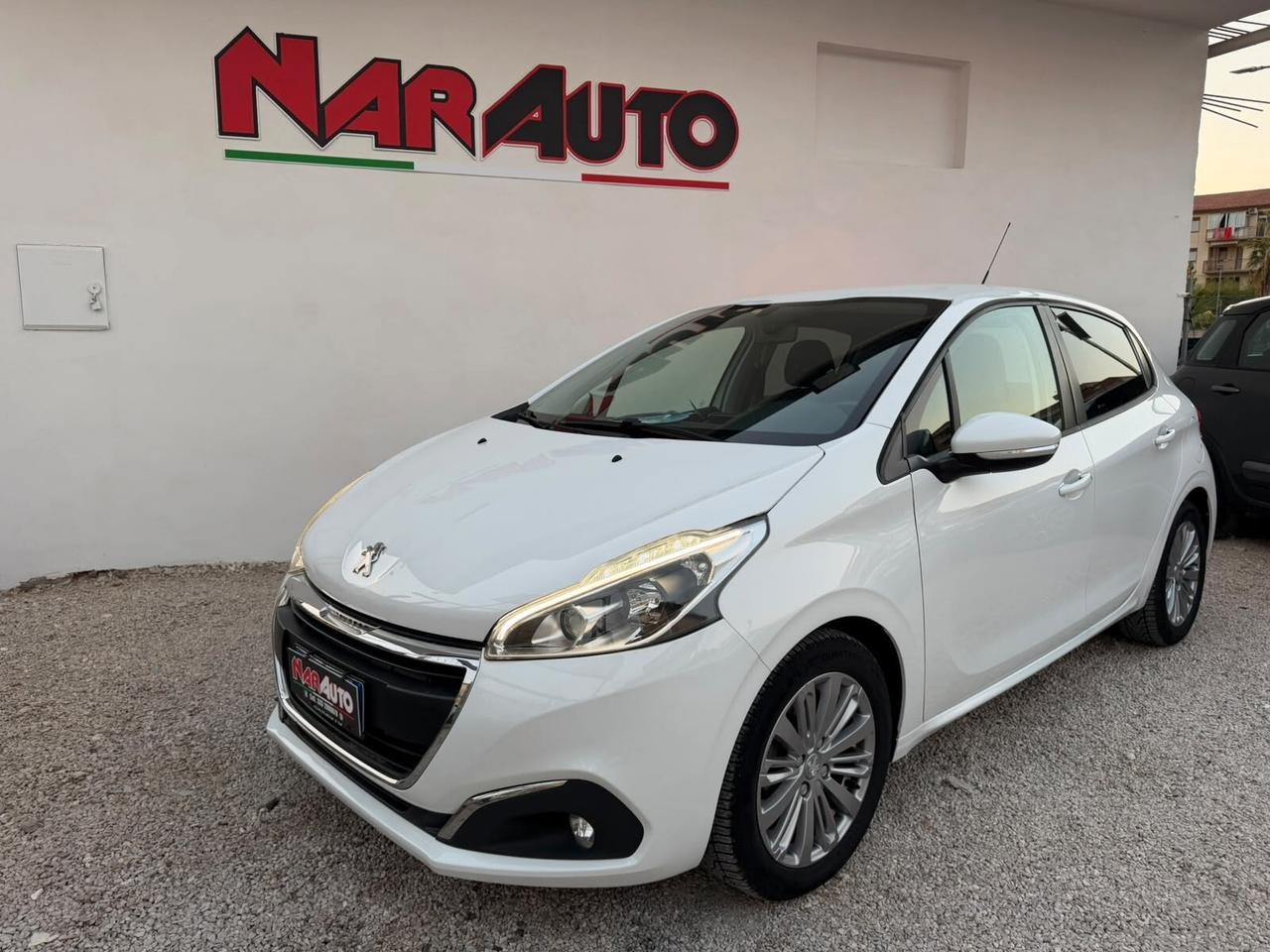 Peugeot 208 Allure AUTOCARRO 5 POSTI