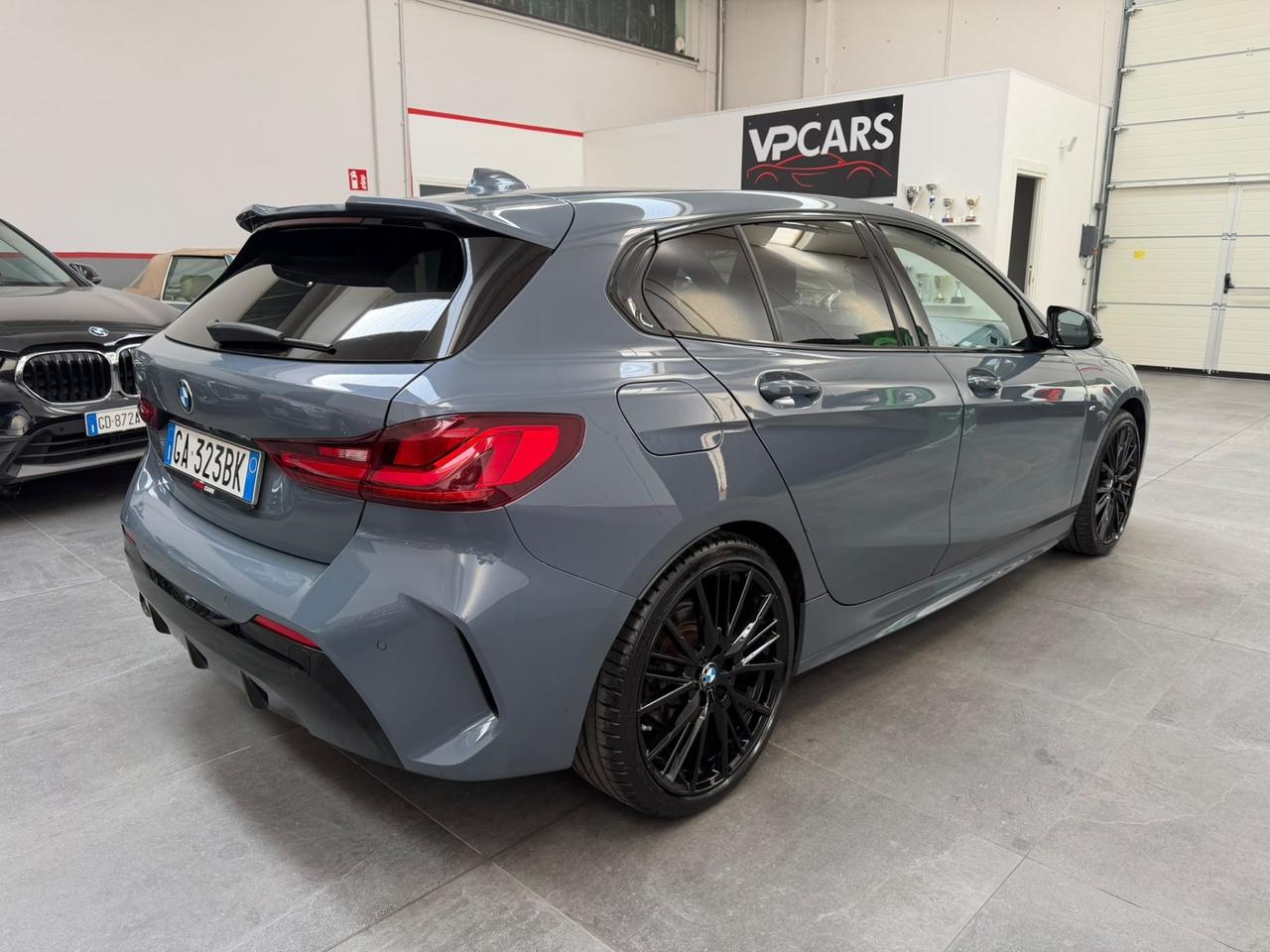 Bmw 116 116d 5p. Msport