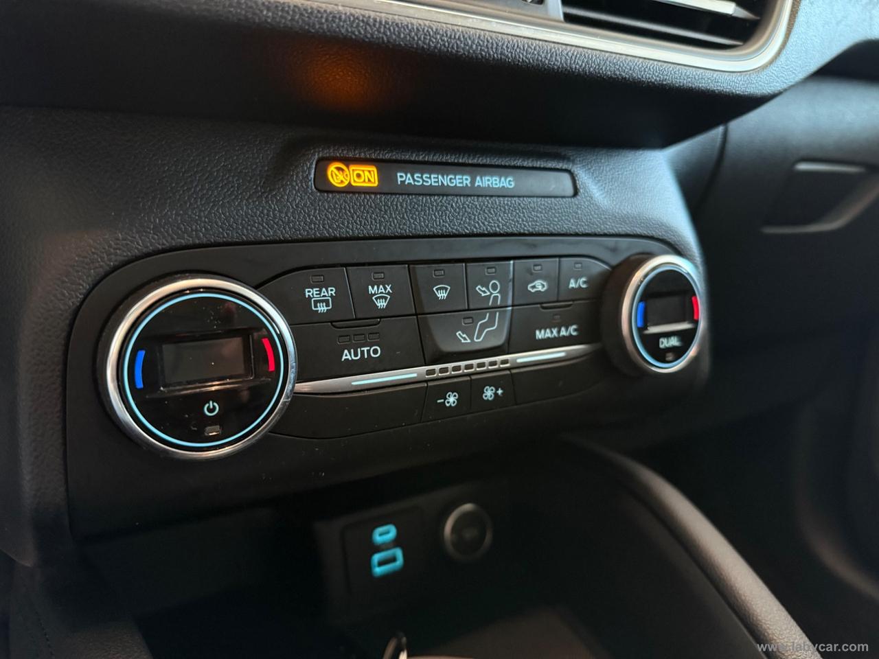 FORD Kuga 2.5 Plug In Hybr.225CV CVT 2WD Tit.