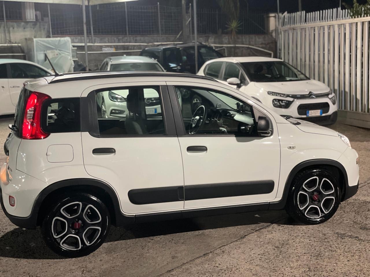 Fiat Panda 1.0 FireFly S&S Hybrid City Cross