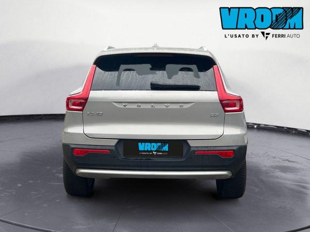 VOLVO XC40 B3 automatico Core