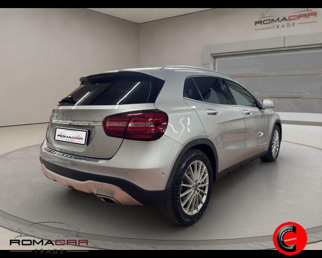MERCEDES-BENZ GLA 180 Business