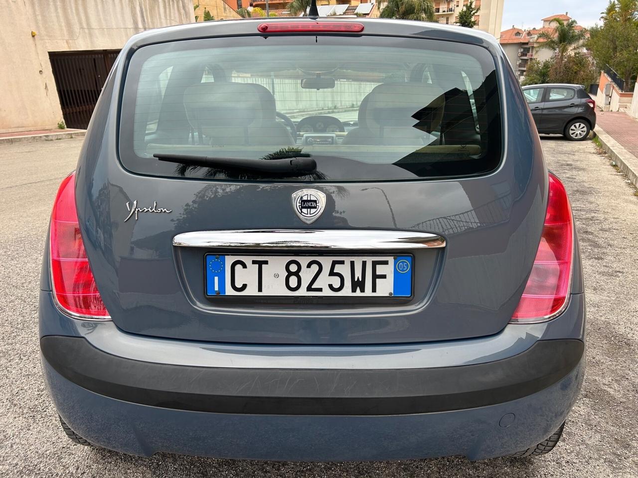 Lancia Ypsilon 1.2 benz. Ideale per neopatentati