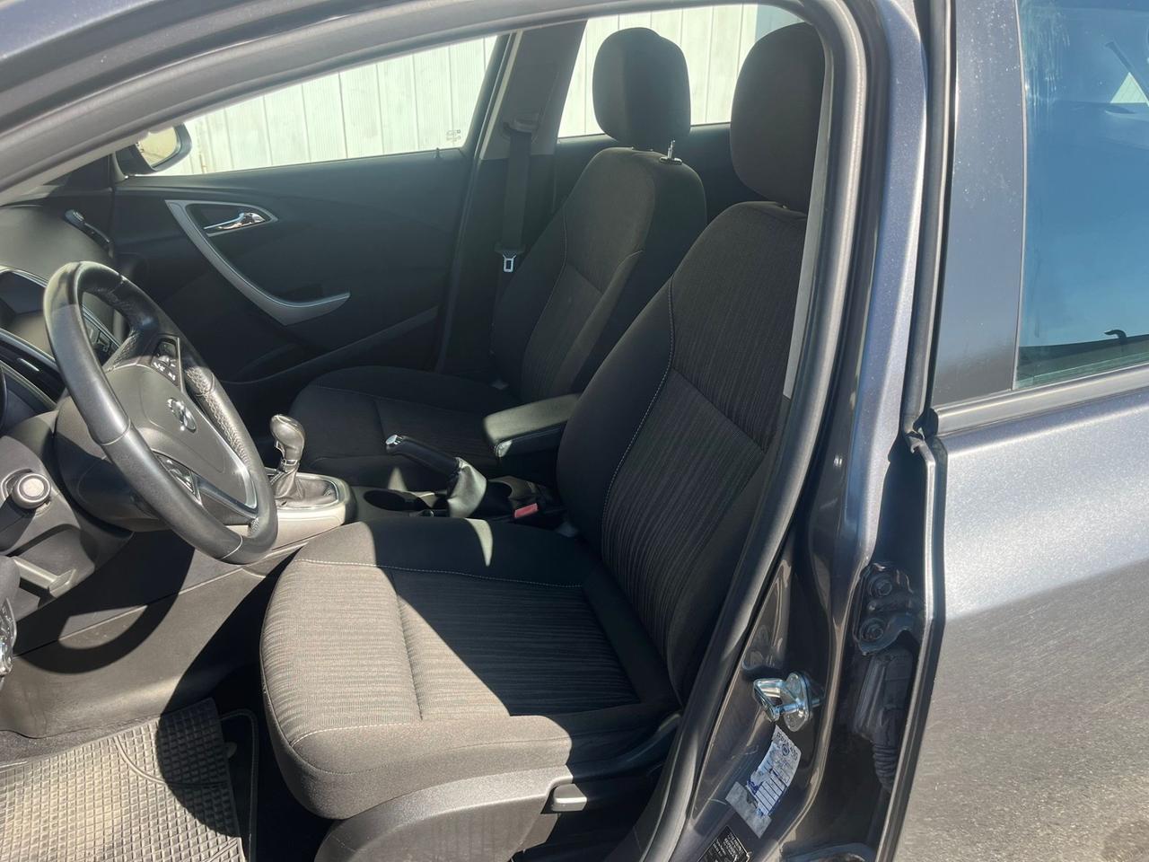 Opel Astra 1.7 CDTI Sports Tourer Cosmo 148000 km