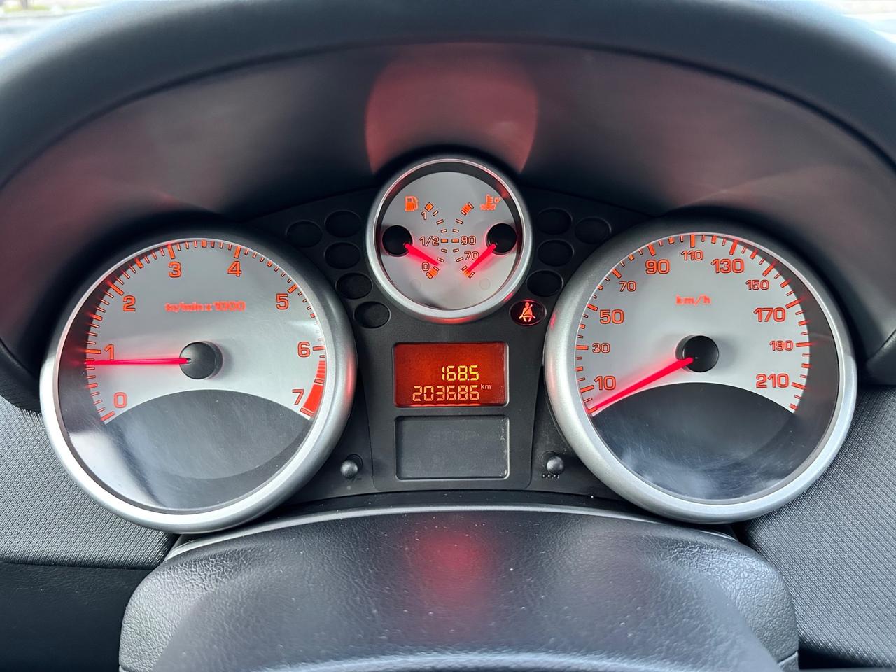 Peugeot 207 1.4Bz 8V 75CV 5p. X Line -Neopatentati