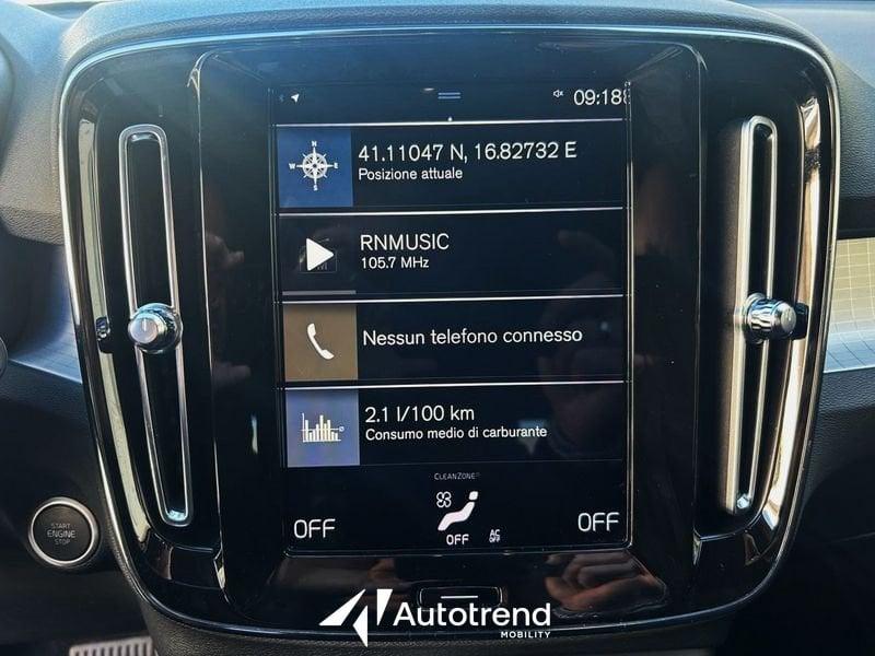 Volvo XC40 D3 150 CV Automatica Momentum Pro