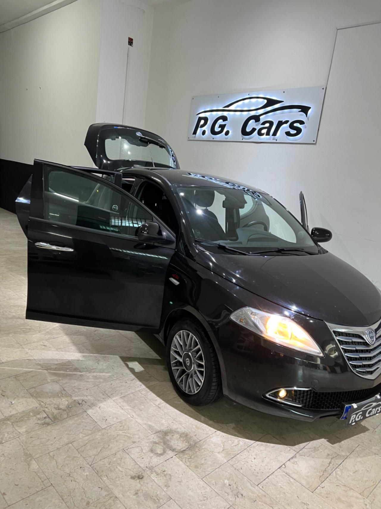 Lancia Ypsilon 1.2 69 CV 5 porte GPL Ecochic Platinum