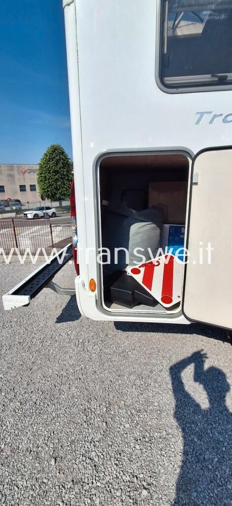 Bürstner Travel Van 590 letto matrimoniale posteriore