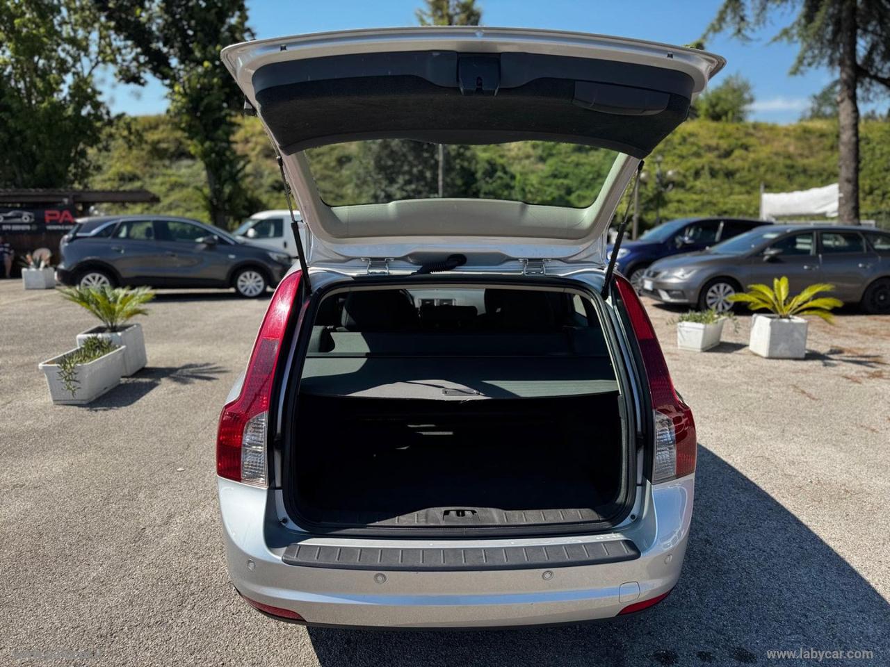 VOLVO V50 1.6 POLAR