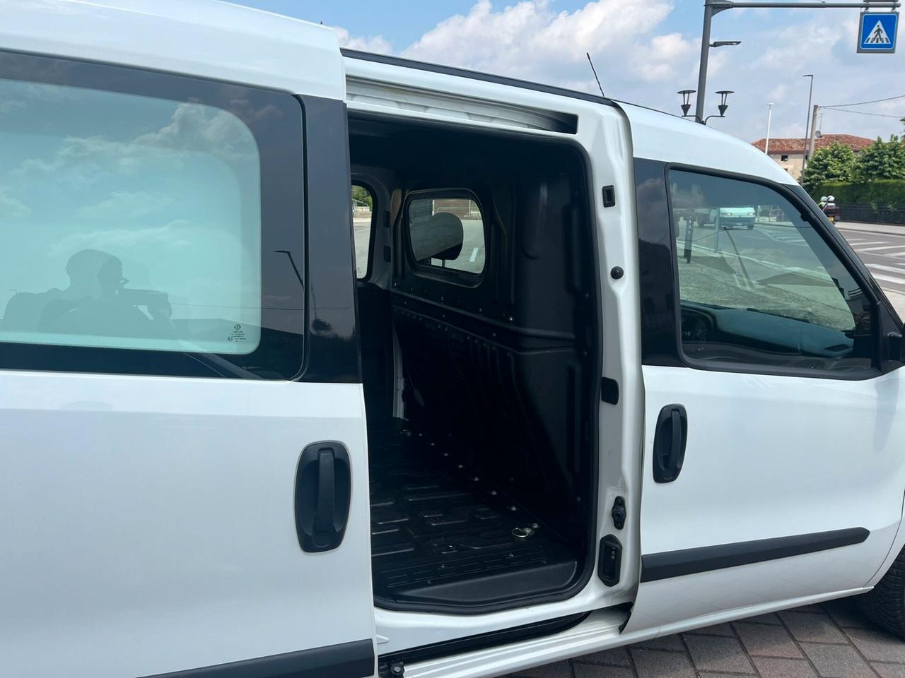 Fiat Doblò 1.6 MJT 105CV PL-TN Cargo Maxi Lamierato SX