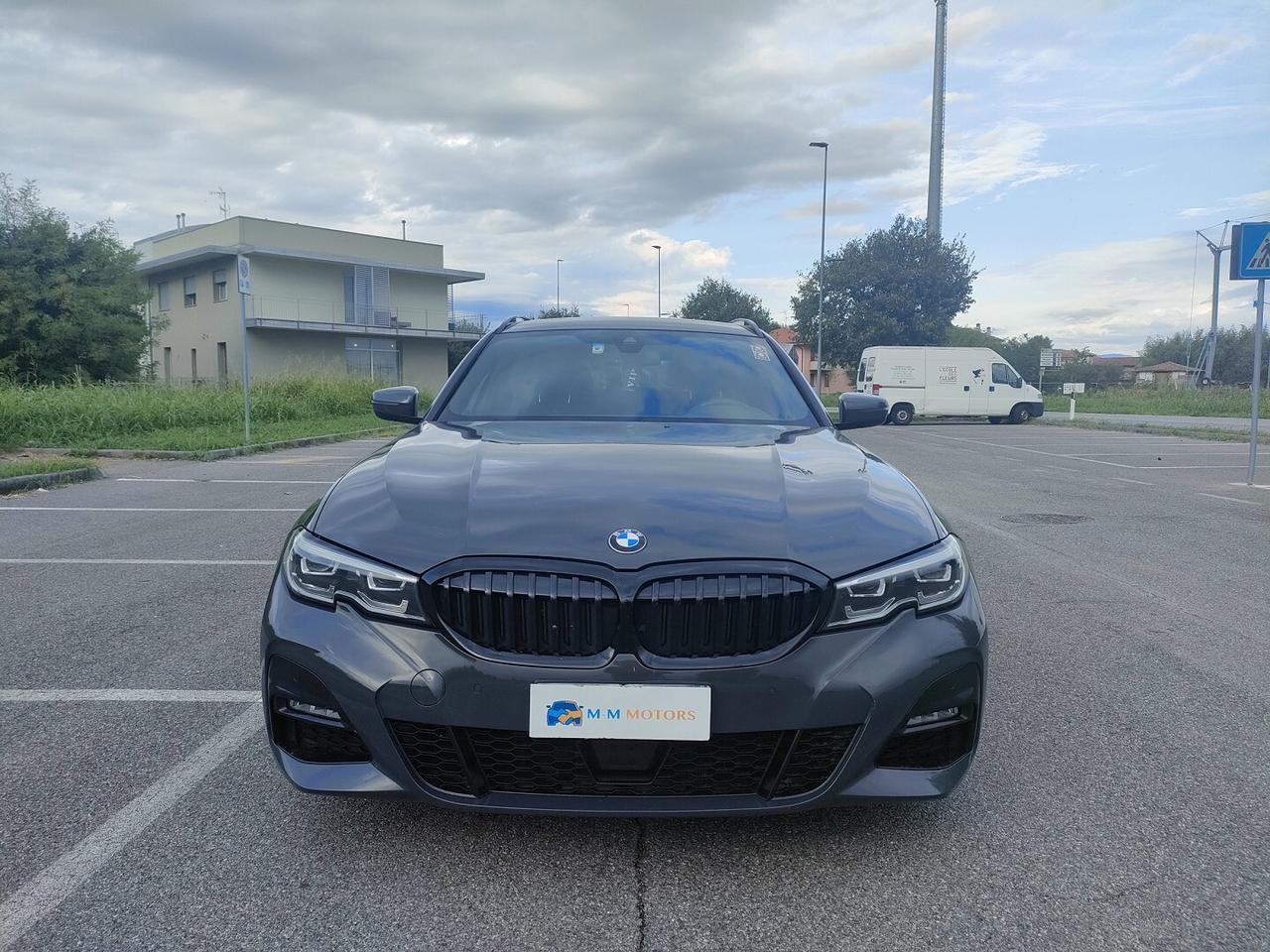 BMW 320d Touring mhev 48V xdrive Msport
