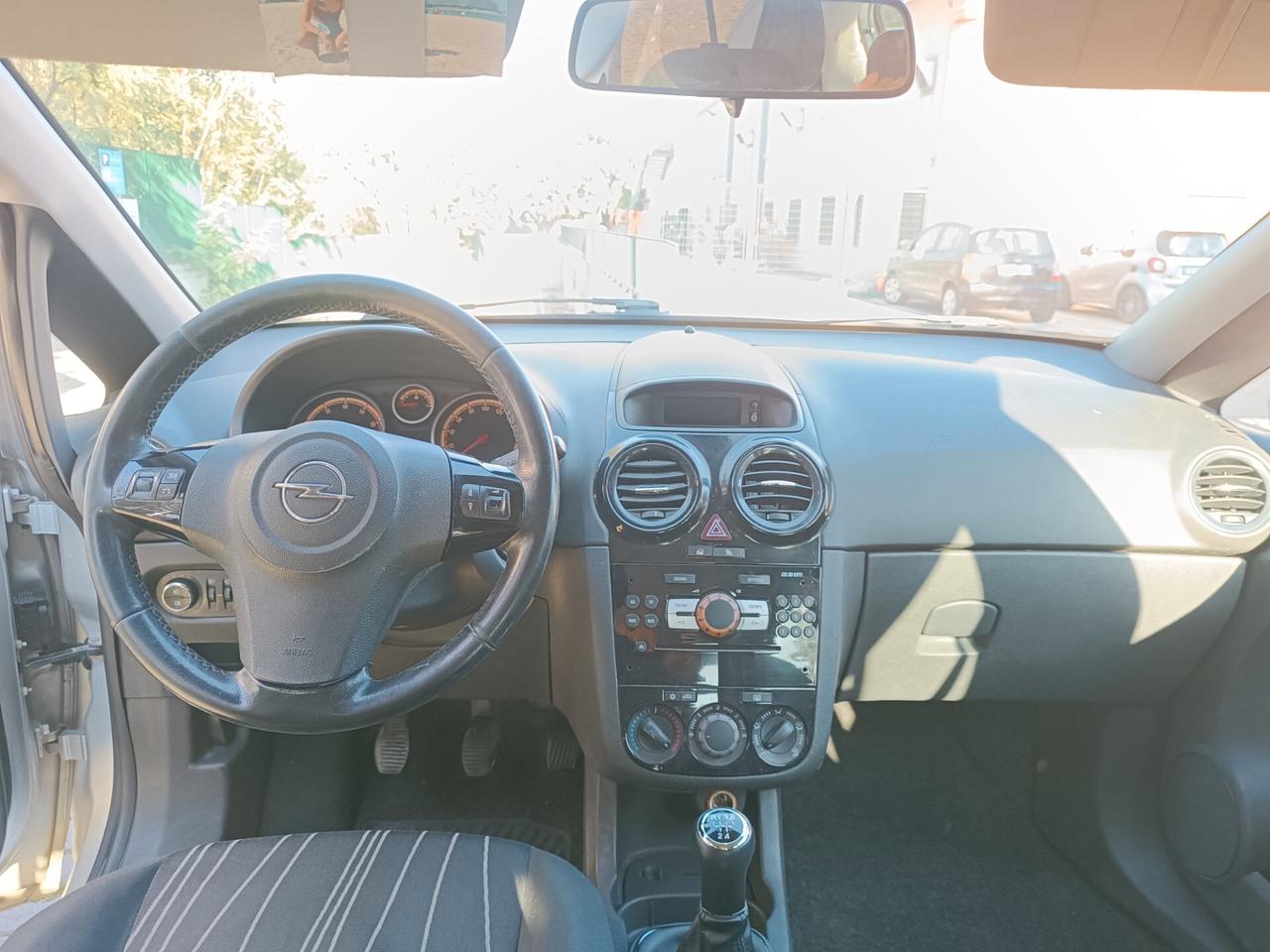 Opel Corsa 1.0 12V 5 porte Enjoy