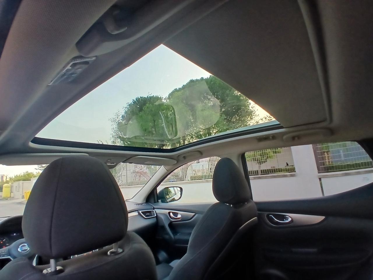 Nissan Qashqai 1.5 dCi N-Connecta