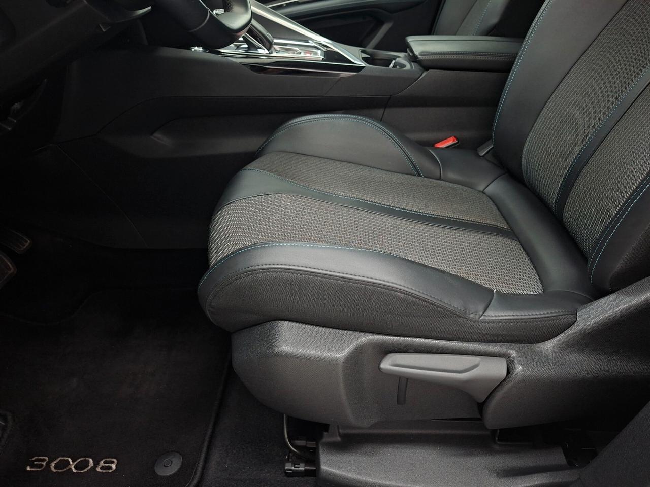 Peugeot 3008 1.5 BlueHDi 130cv EAT8 Allure