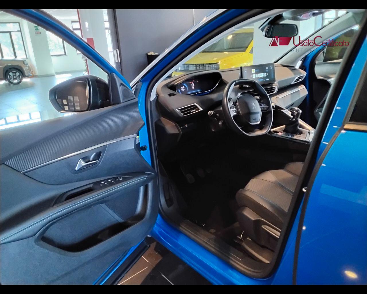 PEUGEOT 3008 BlueHDi 130 S&S Allure