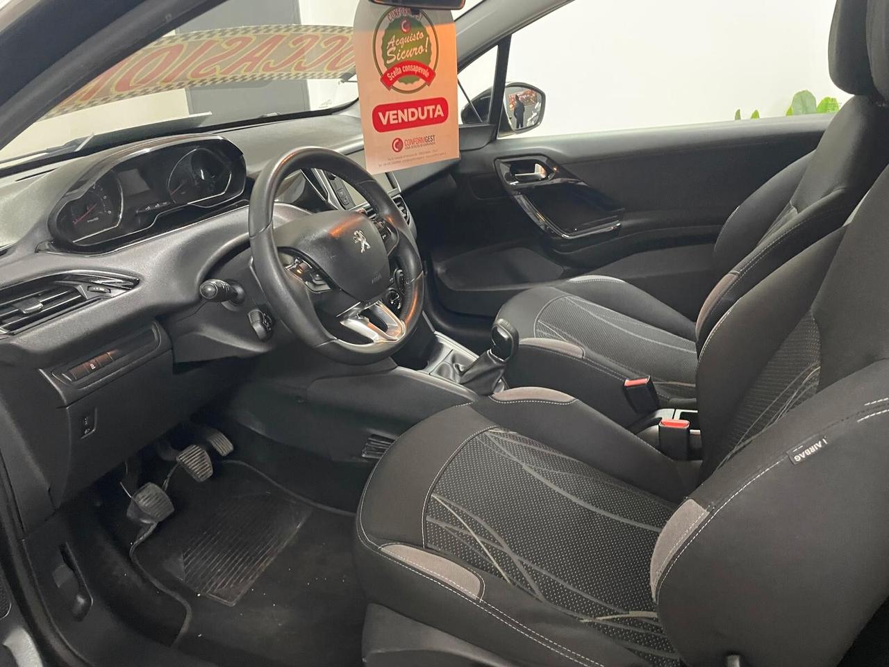 Peugeot 208 1.4 HDi 68 CV 3 porte Allure