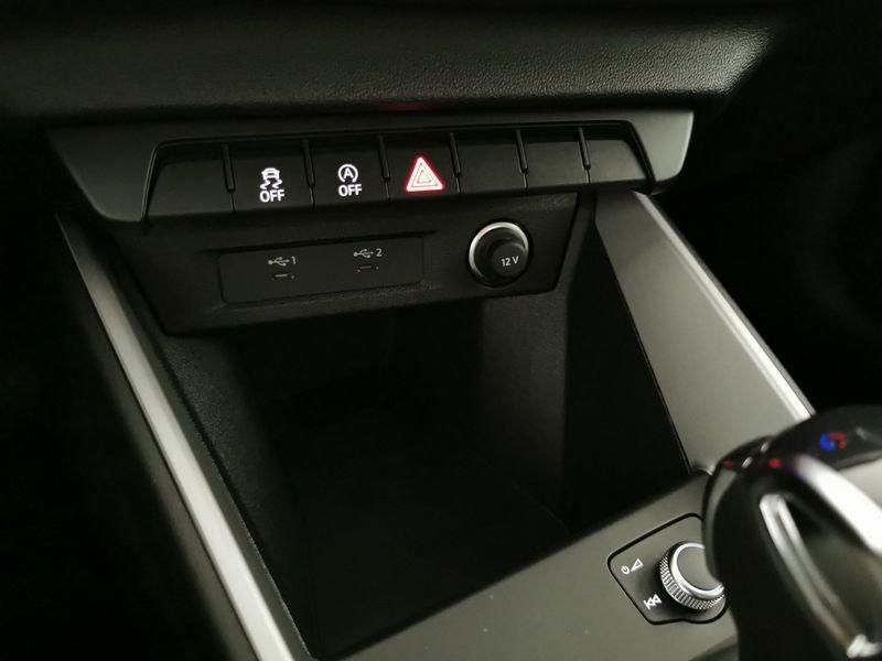 Audi A1 allstreet 30 1.0 tfsi Business 116cv s tronic